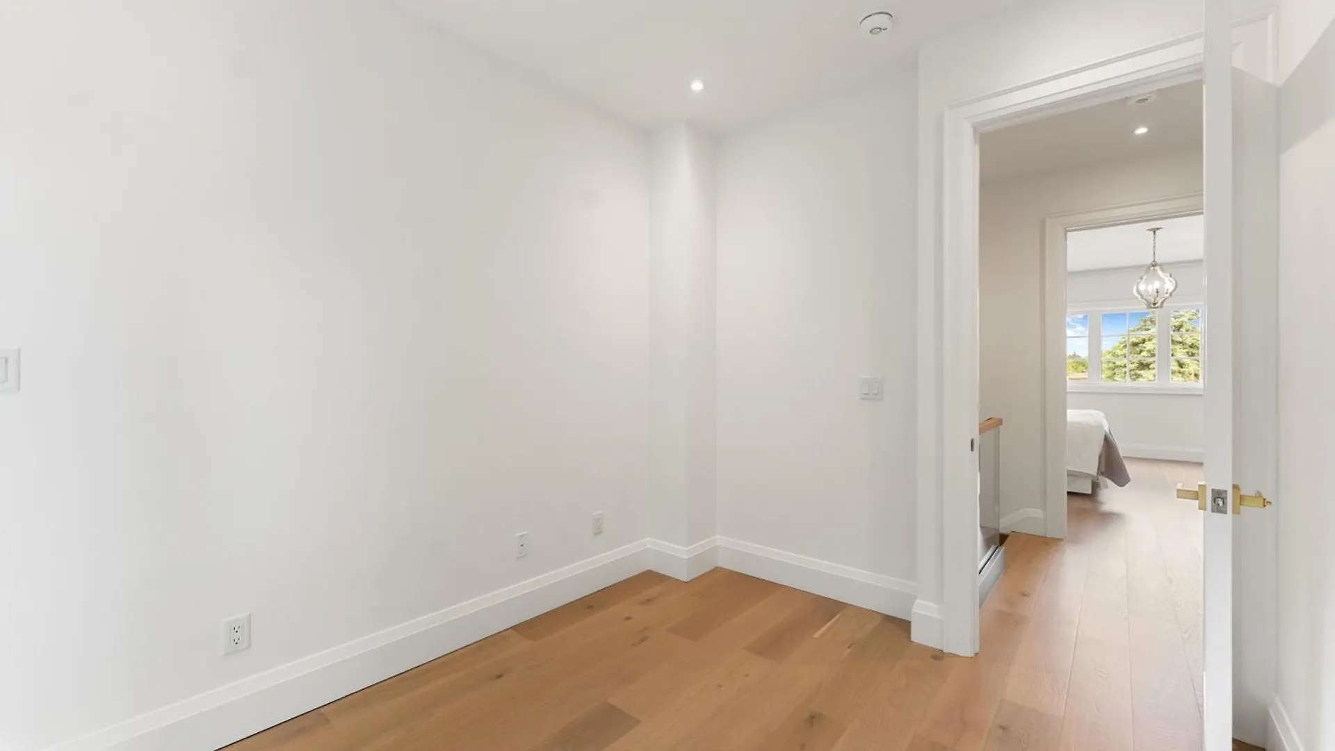 Luxury Home - 5 Min From Airport, 15 To Downtown Toronto Villa