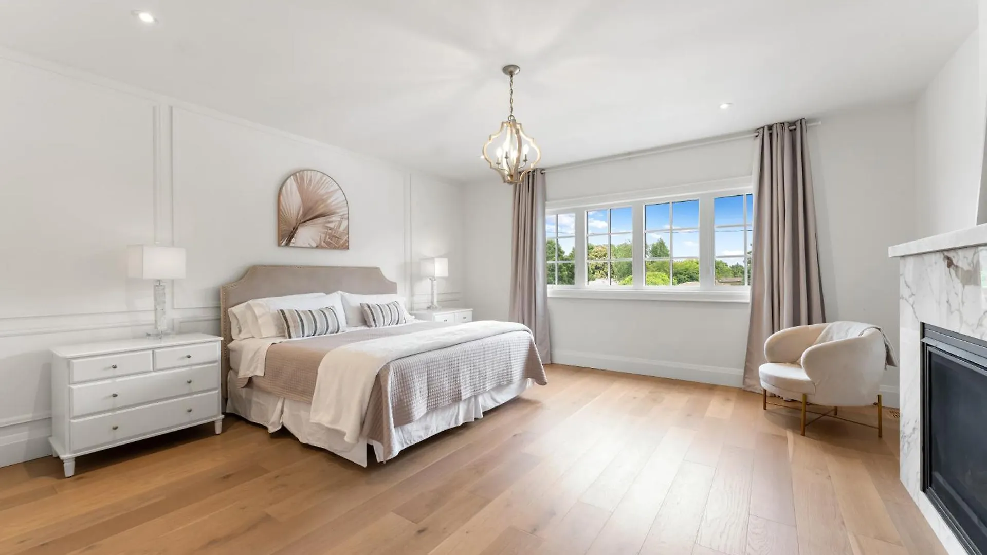 Luxury Home - 5 Min From Airport, 15 To Downtown Toronto