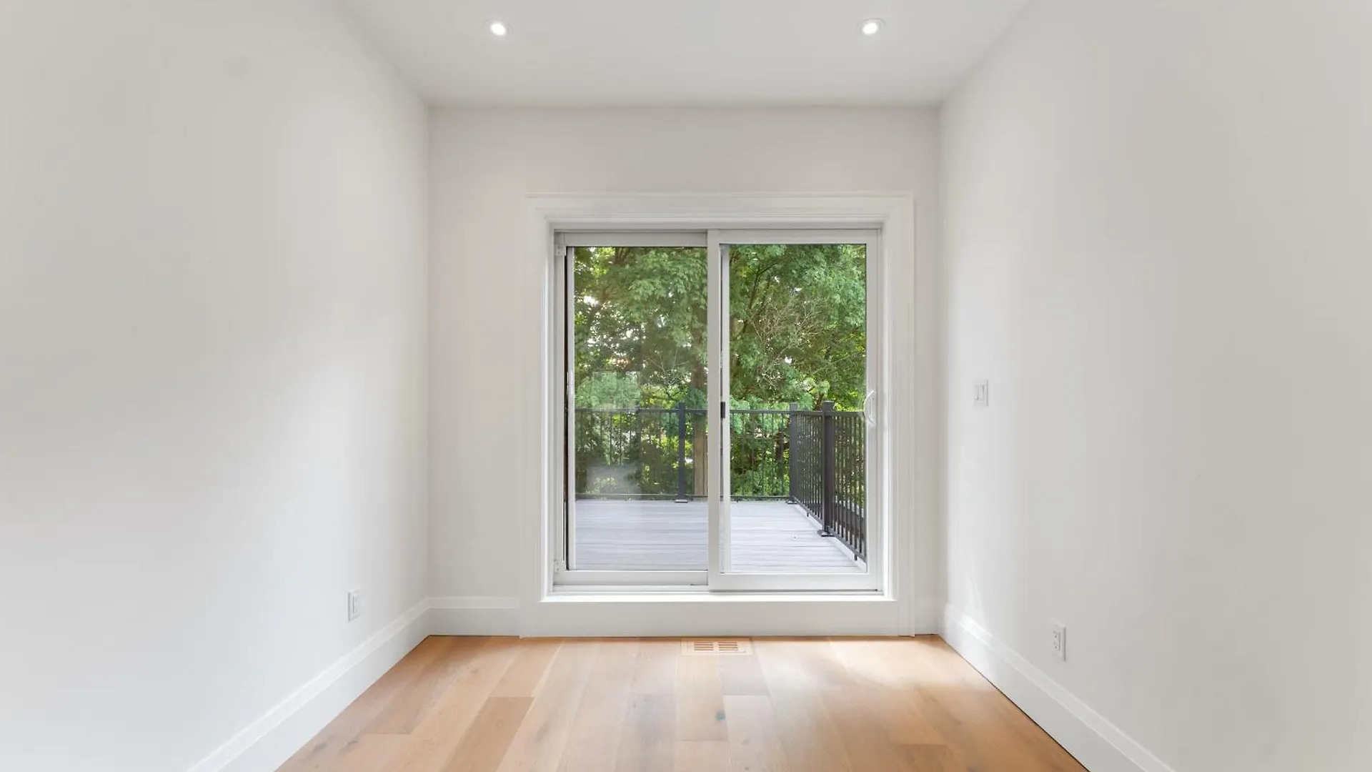 Luxury Home - 5 Min From Airport, 15 To Downtown Toronto 0*,
