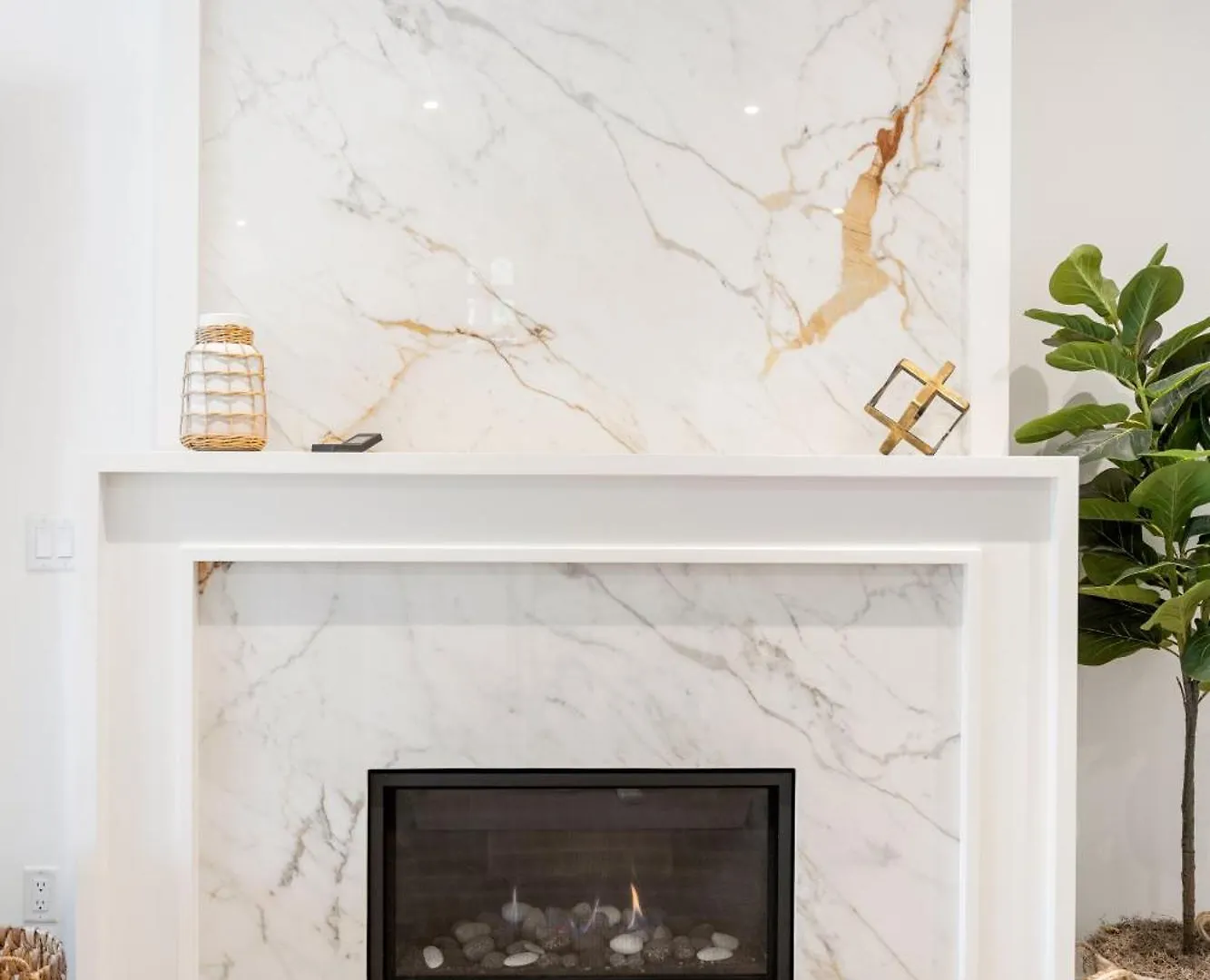 Luxury Home - 5 Min From Airport, 15 To Downtown Toronto Villa