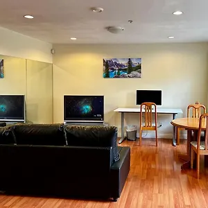 Sixpine - 2 Bedroom , Vancouver Canada